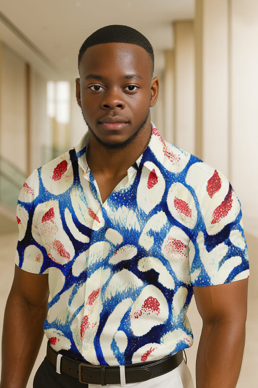 Chemise abstraite multicolore – Éclat artistique en bleu et rouge