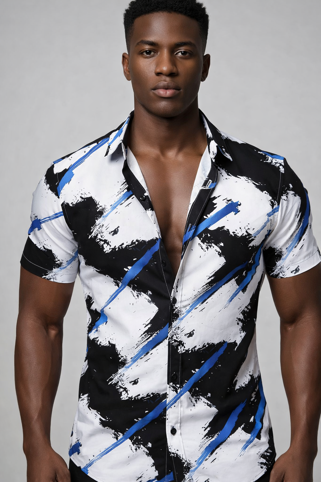 Chemise Abstraite – Coups de Pinceau Noir, Blanc & Bleu